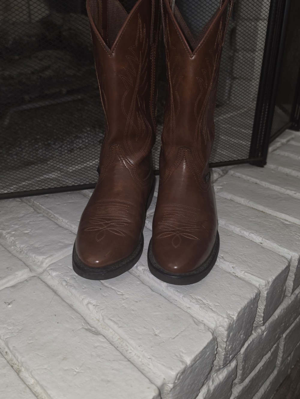 Classic Brown Leather Western Justin Boots - 7 1/2 Men